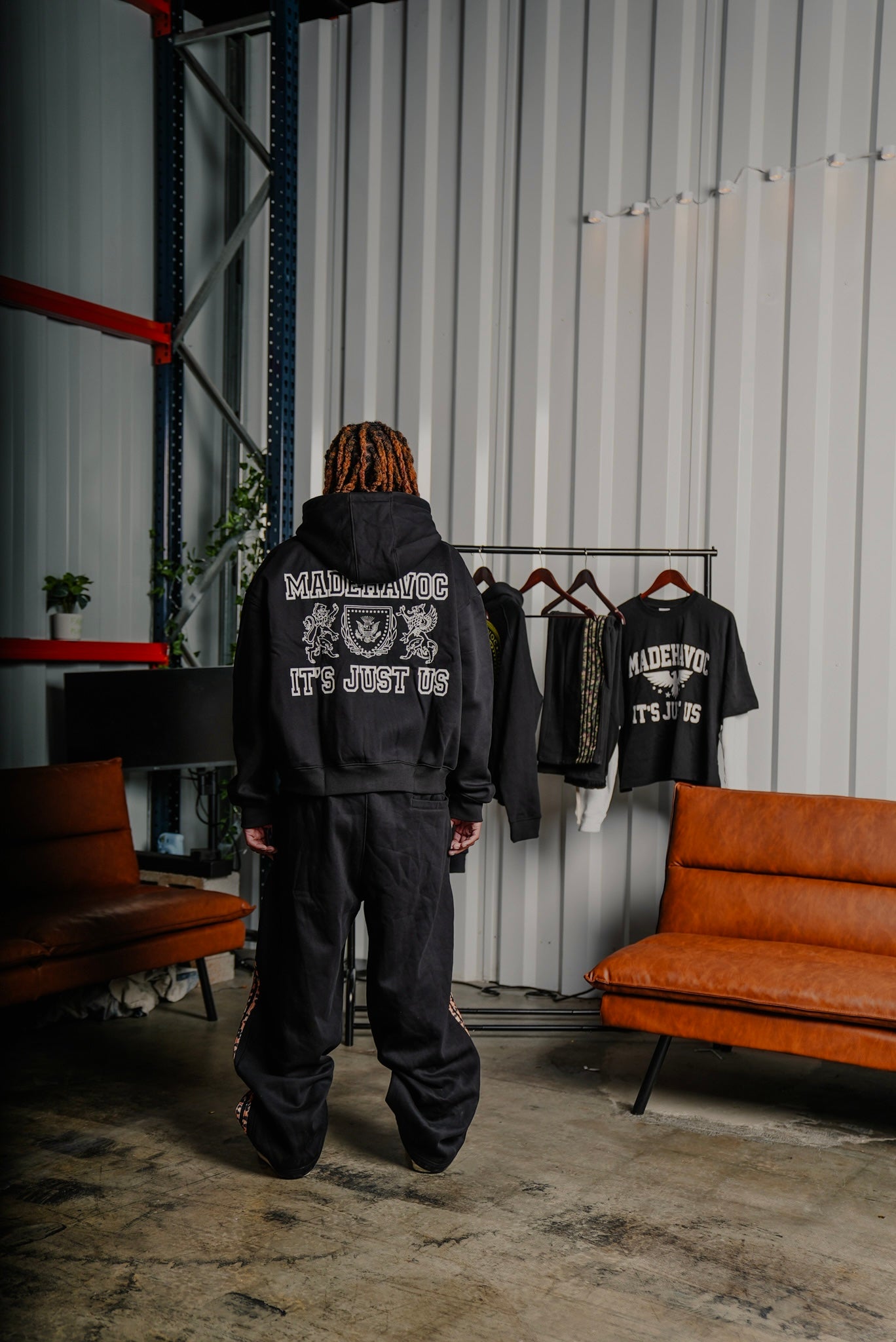 Black Seal Zip Up